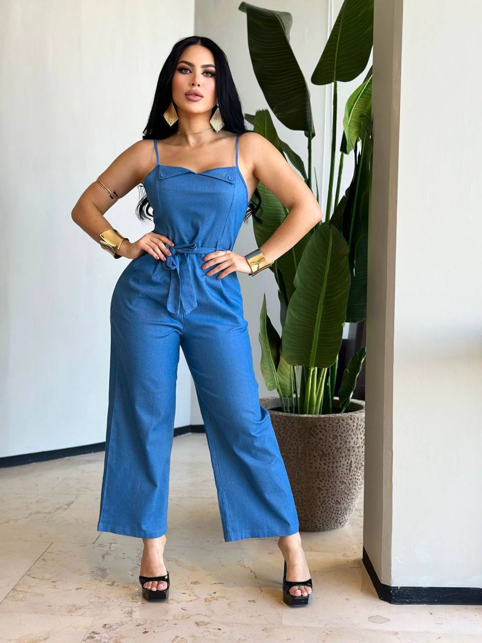 Palazzo: Blue Elegance